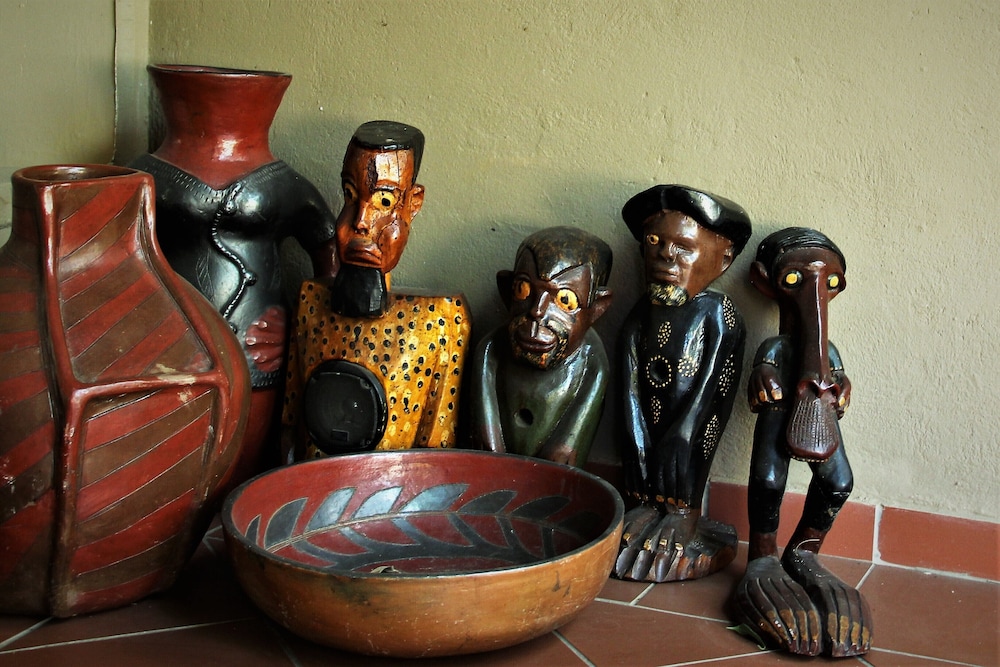 African Roots Guest House 25/50