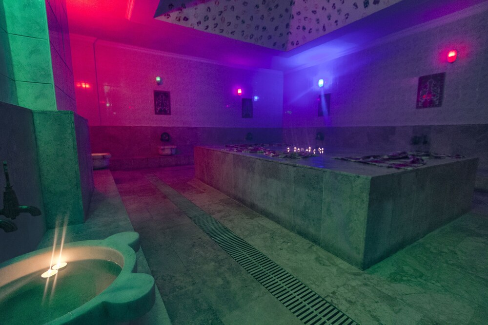Grand Paradise Hotel 27/50