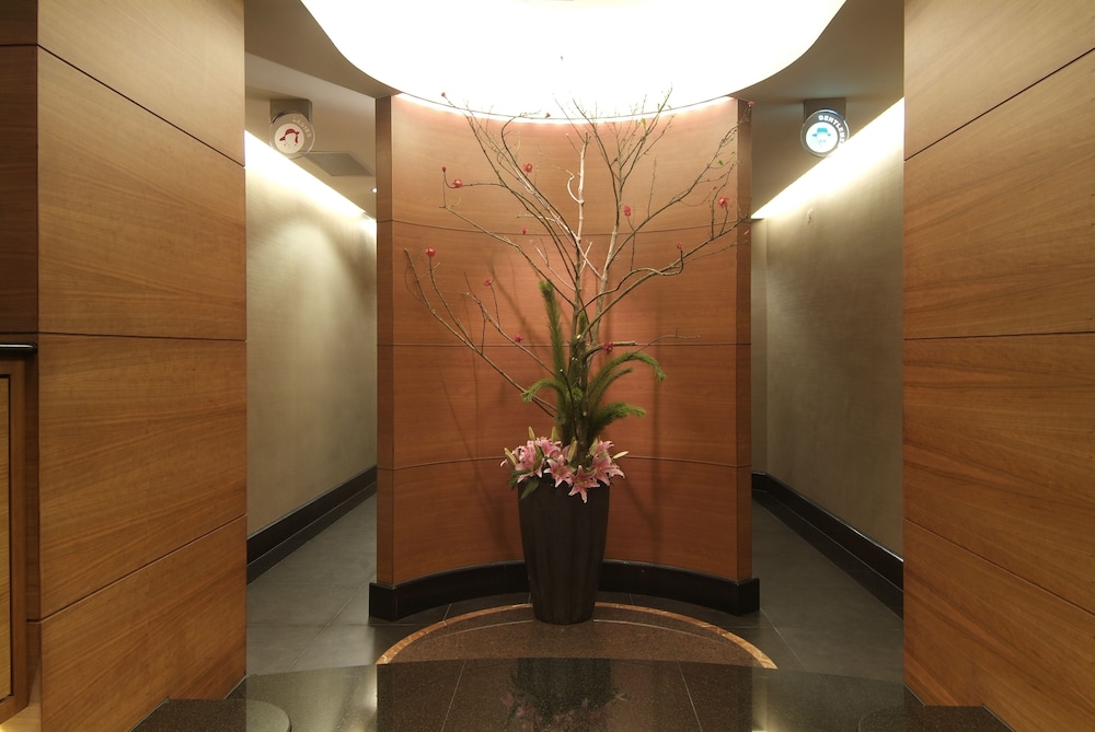 Kings Town Hotel 9/41
