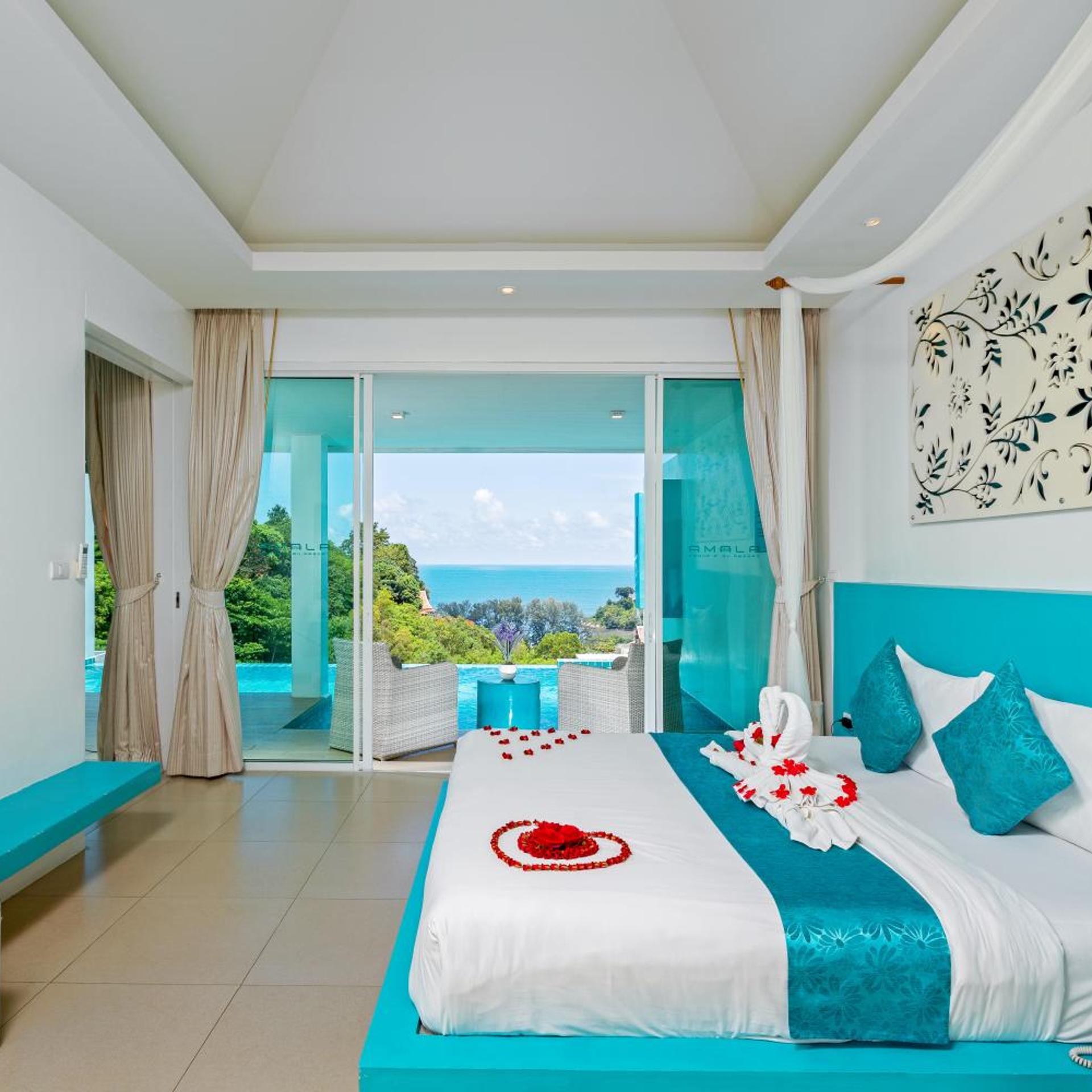 Grand, Pool, Suite, Sea View