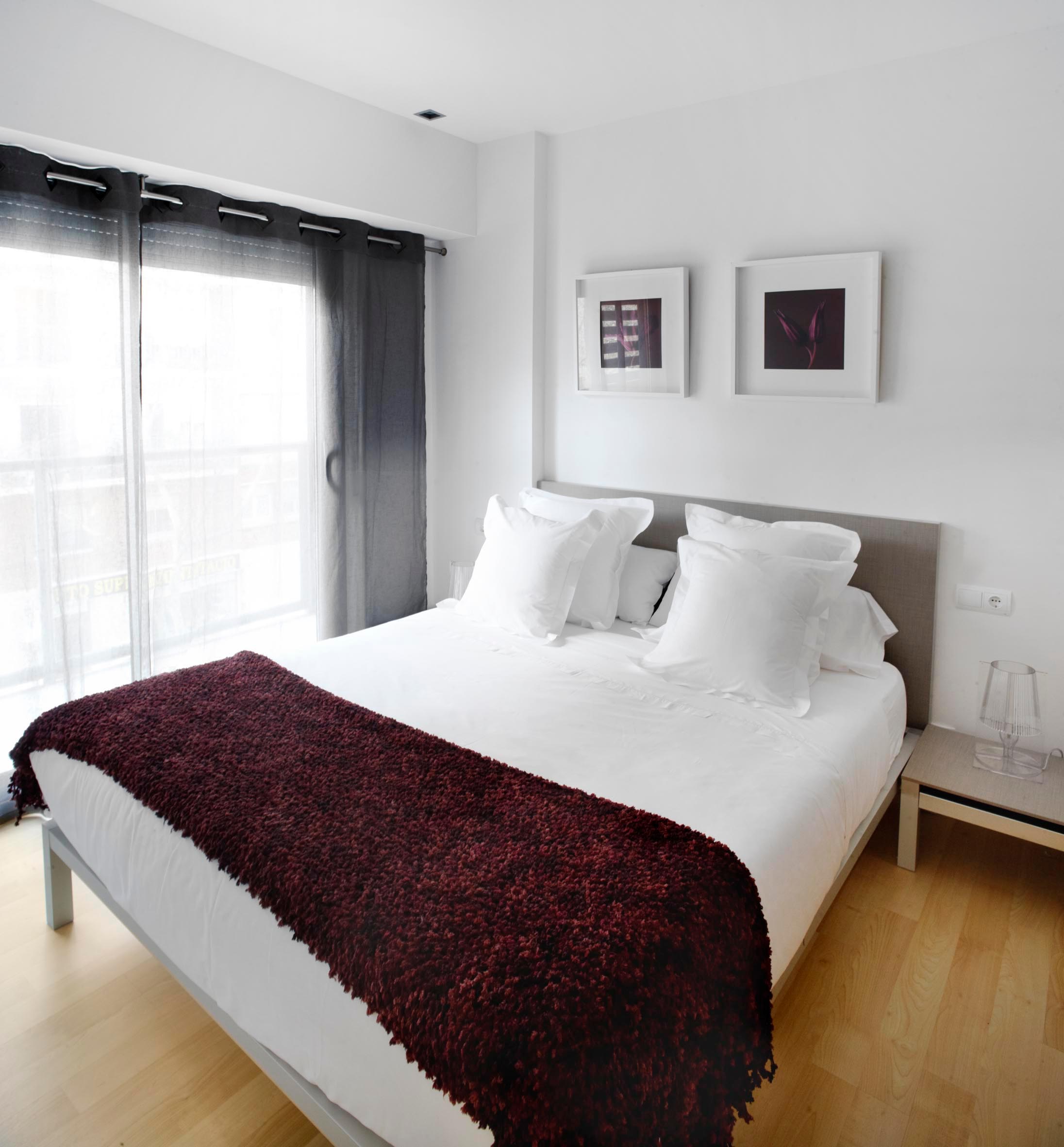Business, Apartment