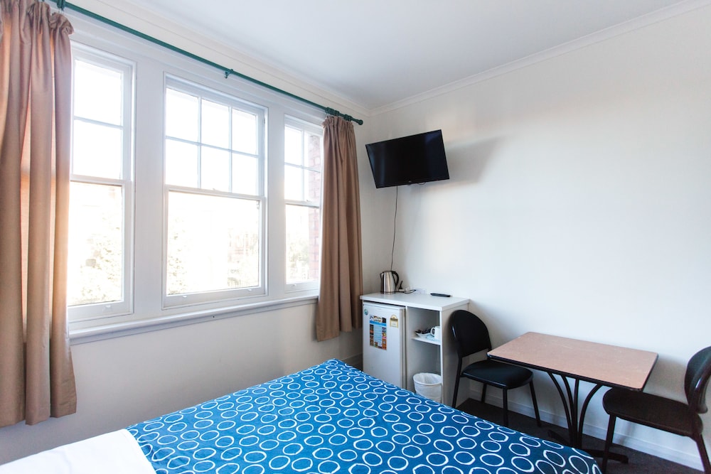 YHA Hobart Central 8/33