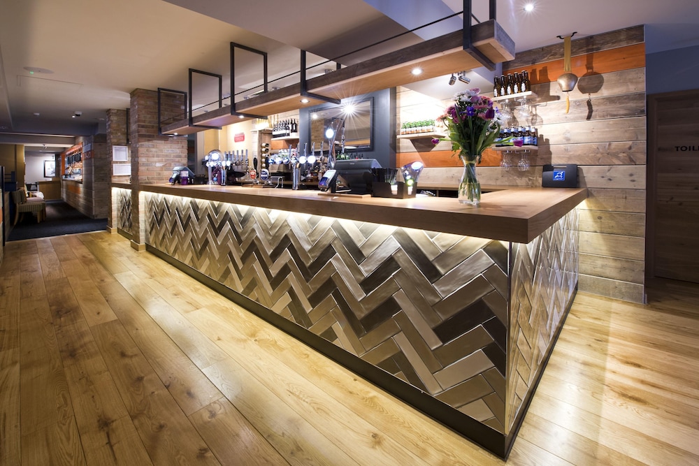 Premier Inn Ware 7/64