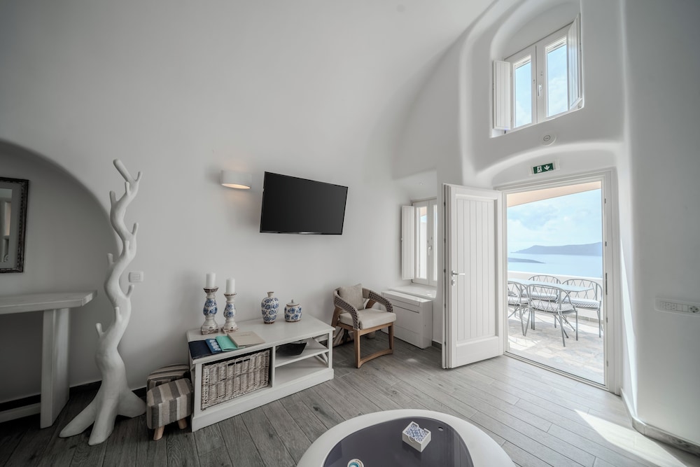 Angel Luxury Suites 34/46