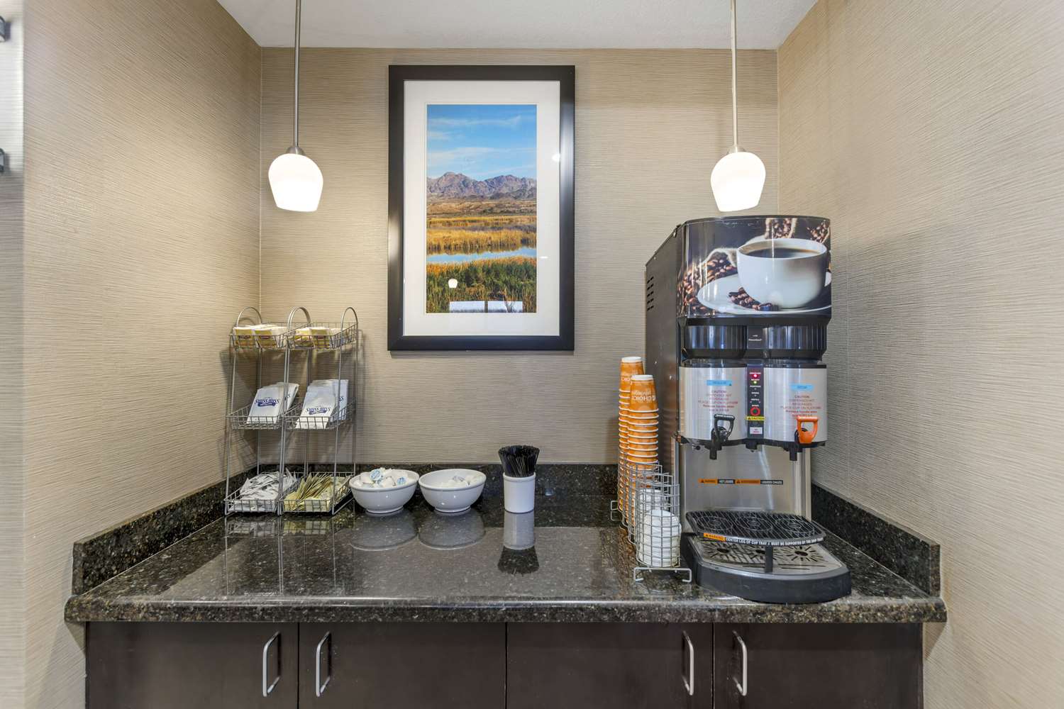 Comfort Suites Blythe, CA 17/49