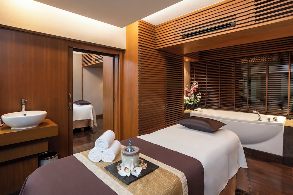 The Landmark Bangkok Hotel 37/73