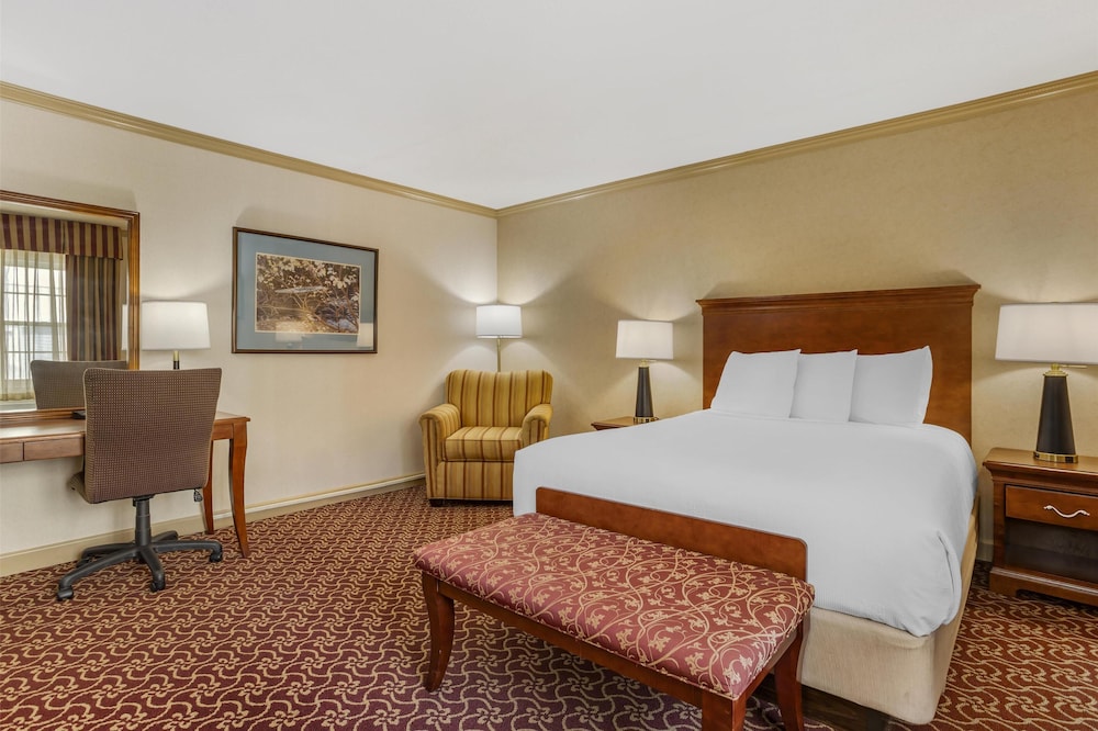 غرفة قياسية بسرير كينج، Best Western Plus Morristown Inn 7/10