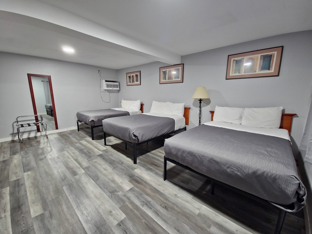 The L Motel 23/41