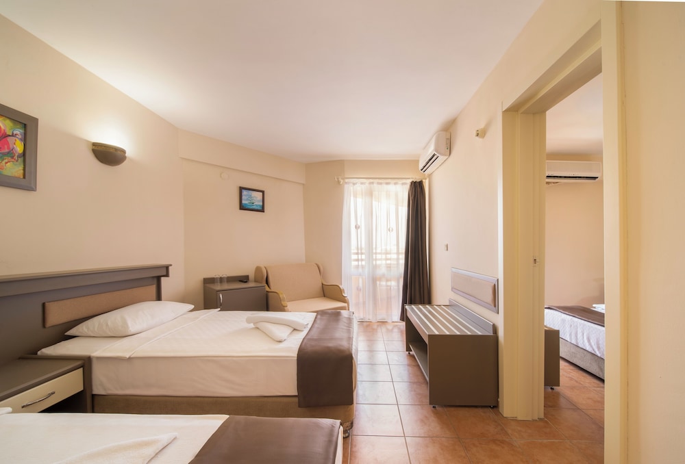 Hotel Esra And Family Suites 13/38