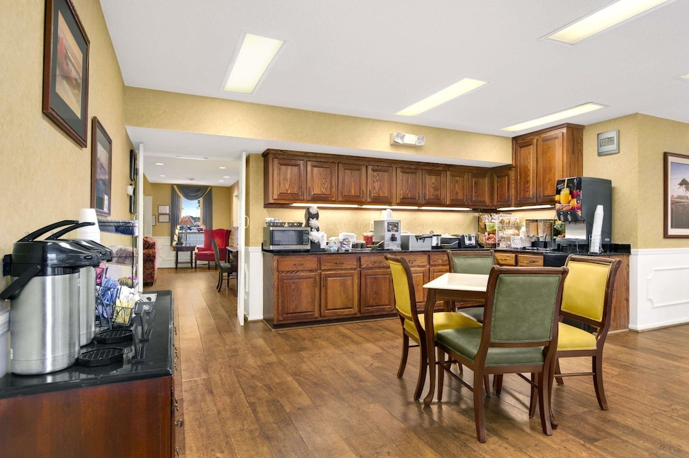 Baymont By Wyndham Thomasville 38/49