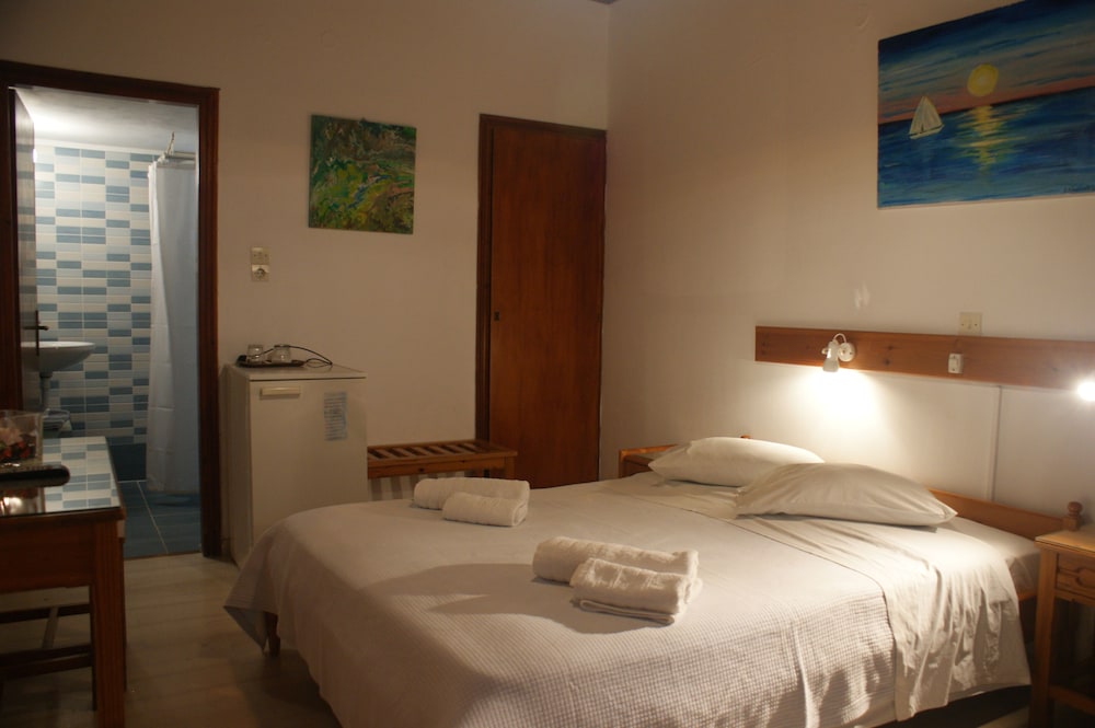 Hotel Eleftheria 21/45