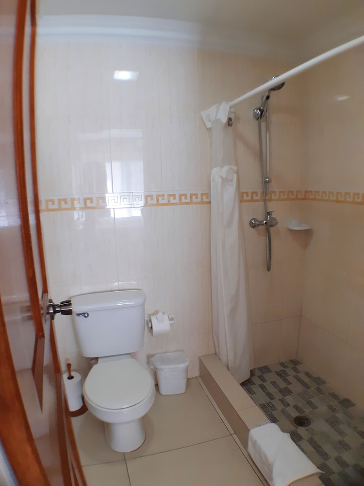 Bakers Suites 44/50