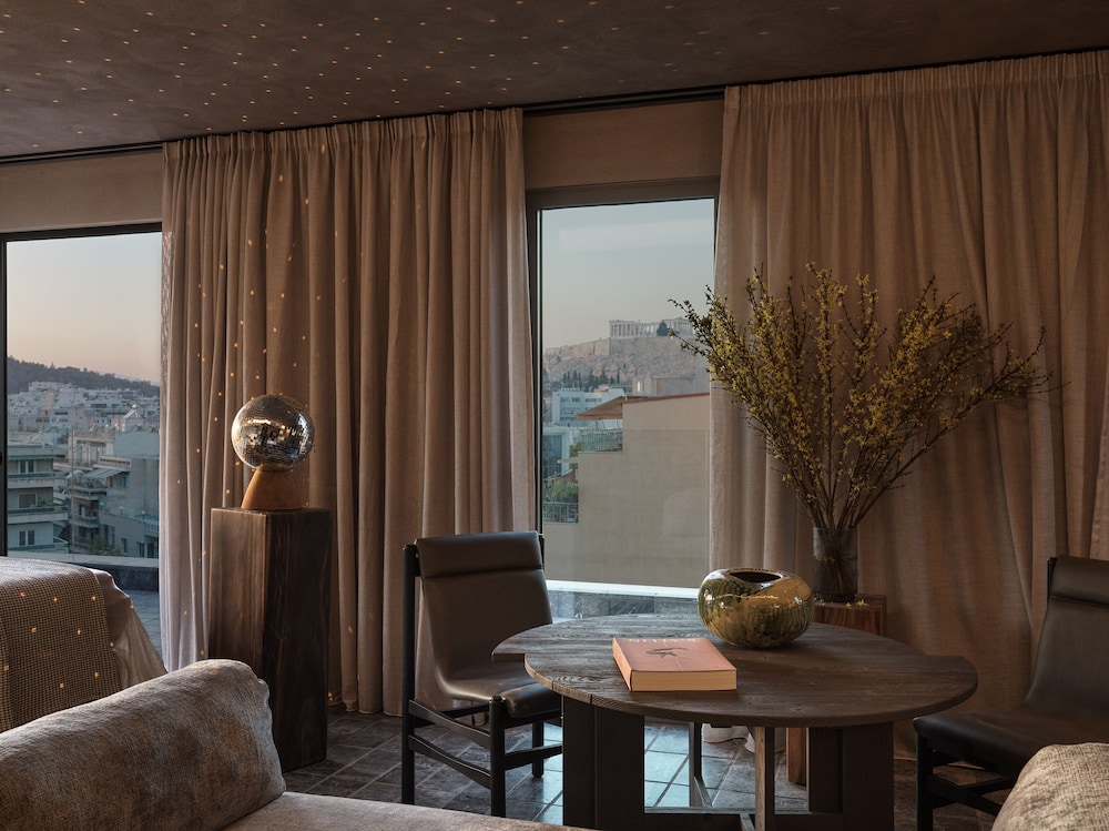 Monastik Living In Athina 37/50