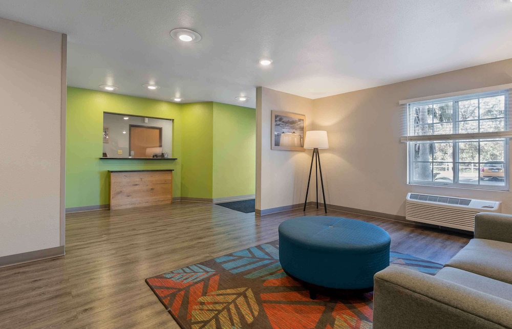 Woodspring Suites Orlando South 29/43