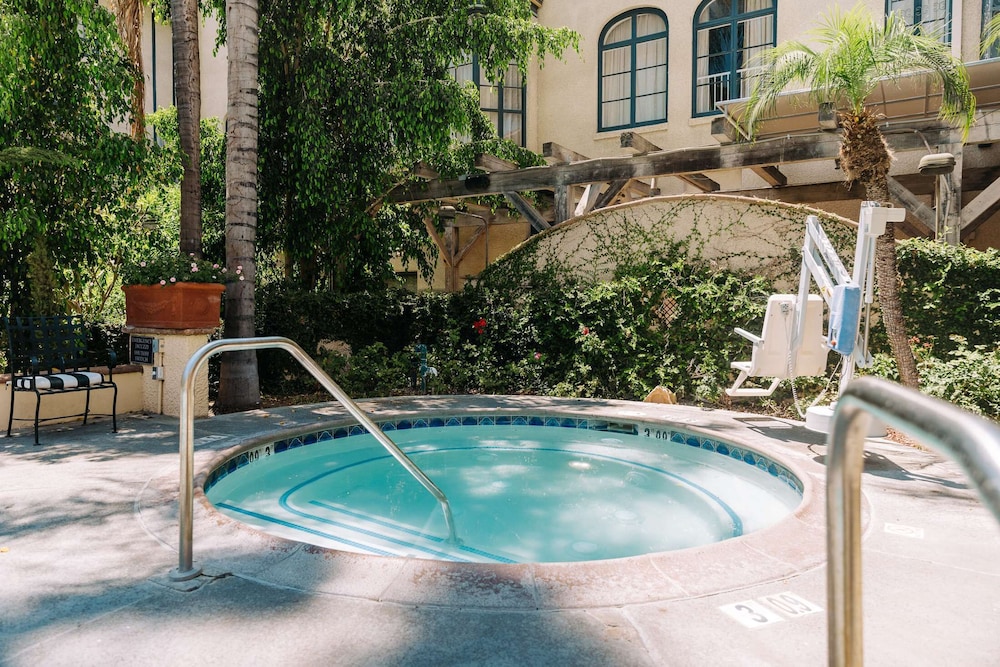 The Mission Inn Hotel & Spa 40/48