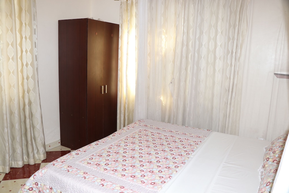 CoastGate Hotel 38/50