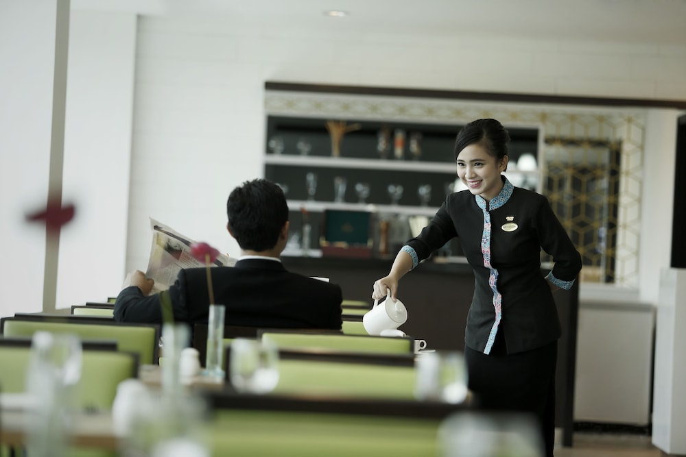 Hotel Santika Kelapa Gading 26/36