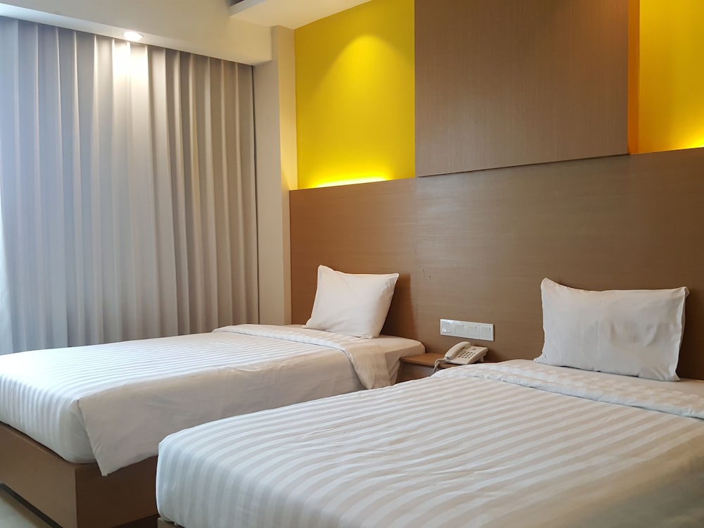 Hotel Kharisma 18/53