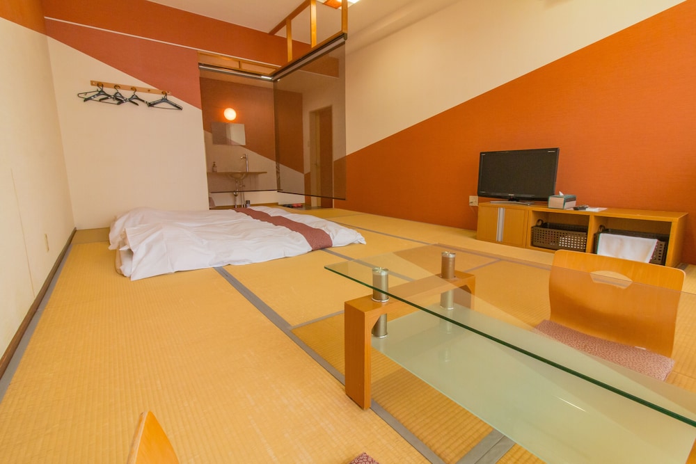 The Hotel Shirahama Onsen 8/23