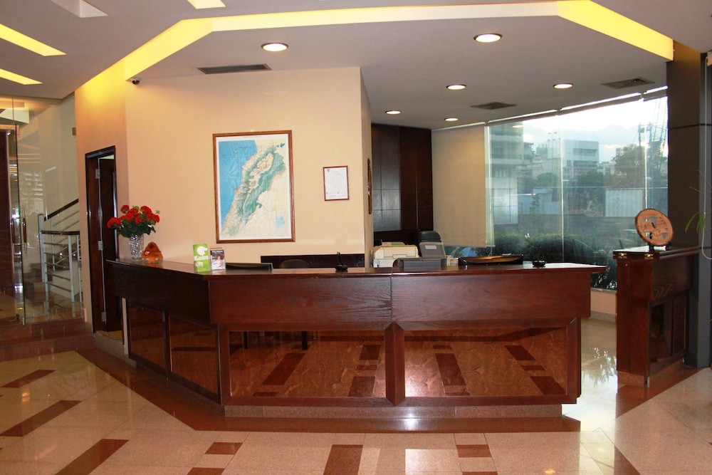 GARDEN CITY RESIDENCE 11/30