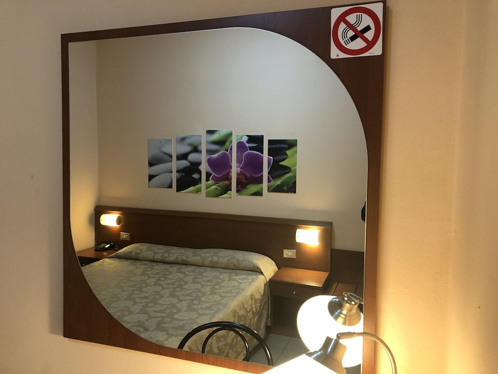 Hotel Paradiso 19/40