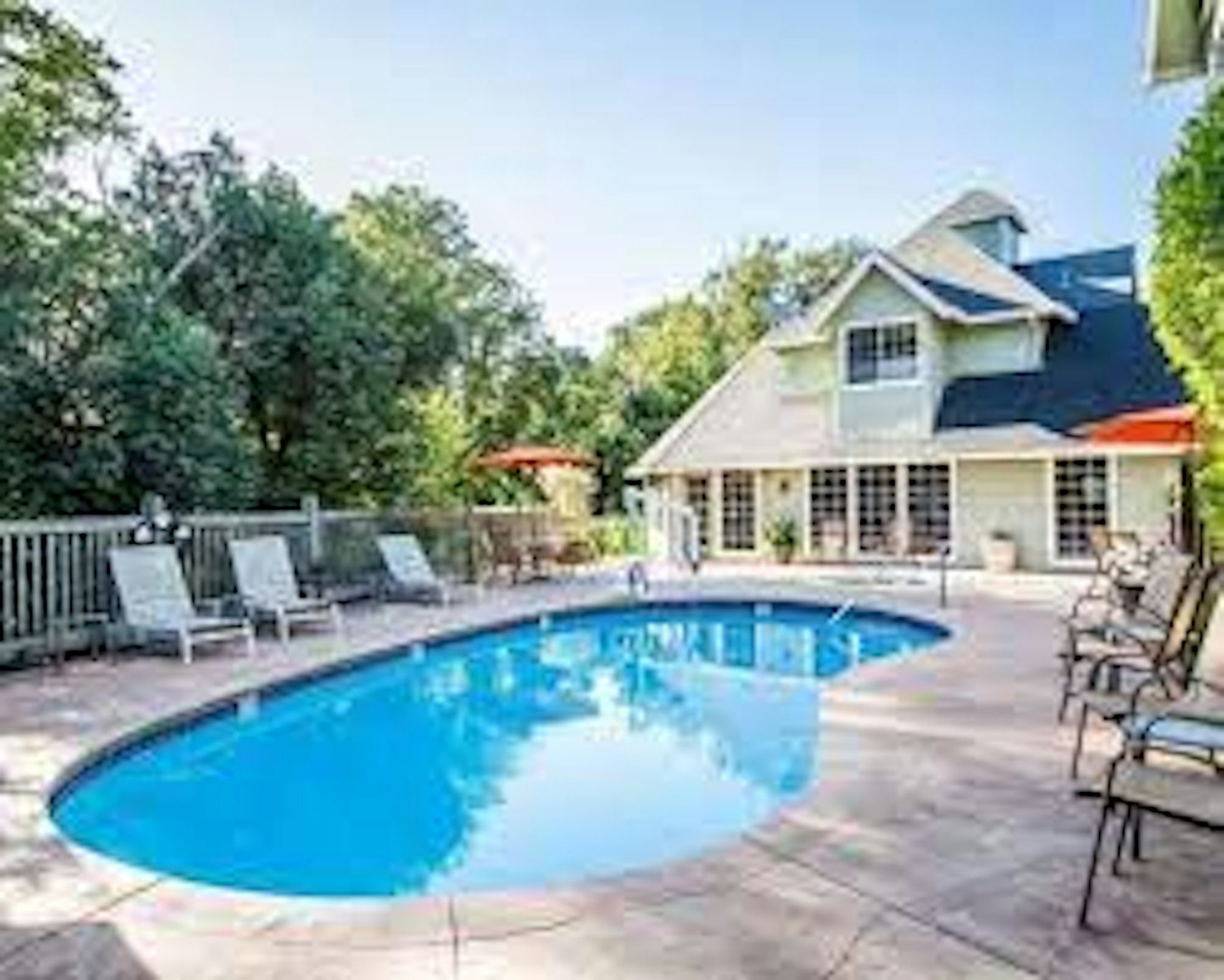 The Inn at Baechtel Creek 6/37