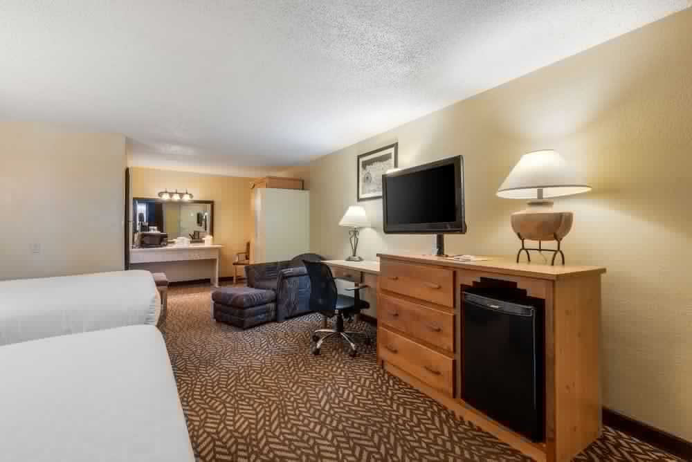 Turquoise Inn and Suites Cortez near Mesa Verde 34/42
