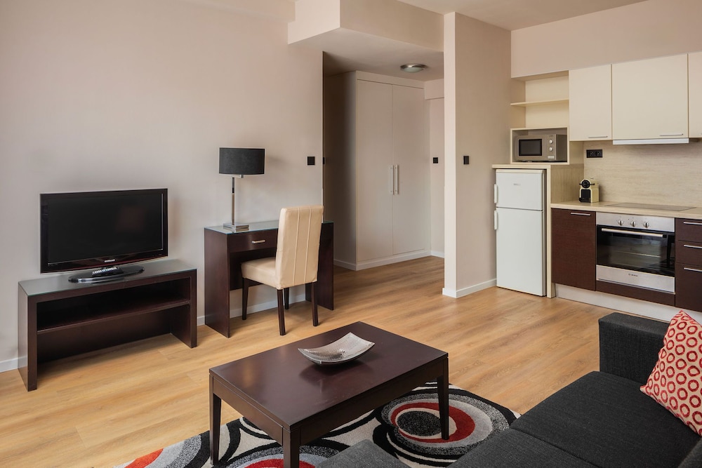 Escala Hotel & Suites Budapest 62/66