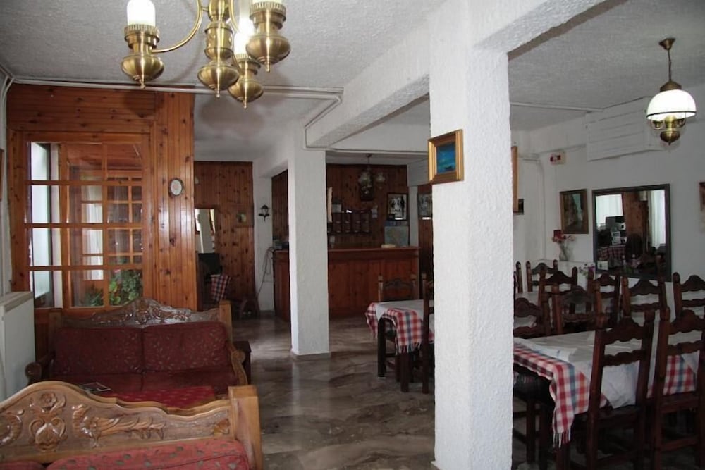 Katerina Hotel 27/40