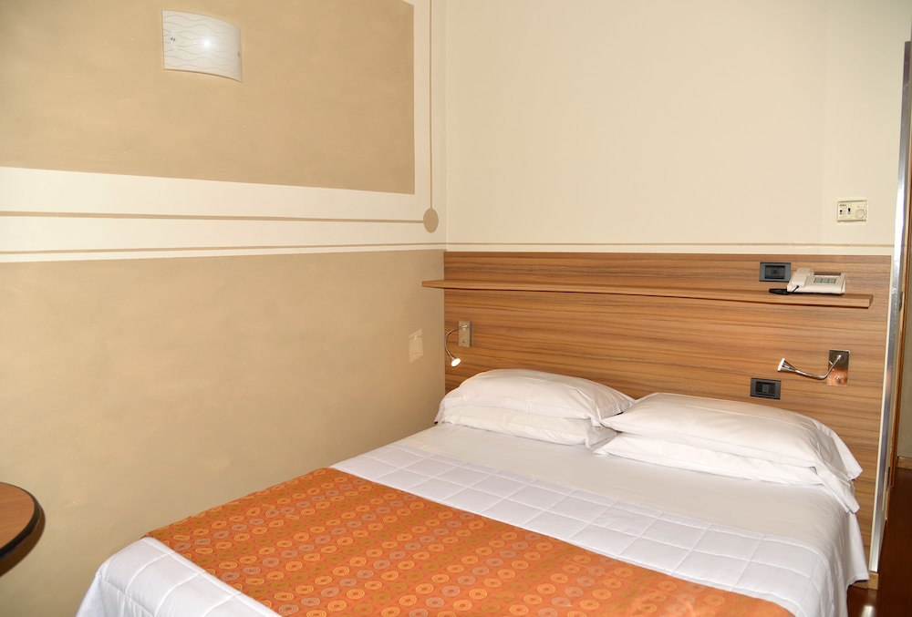 Hotel Amadeus Torino 24/64