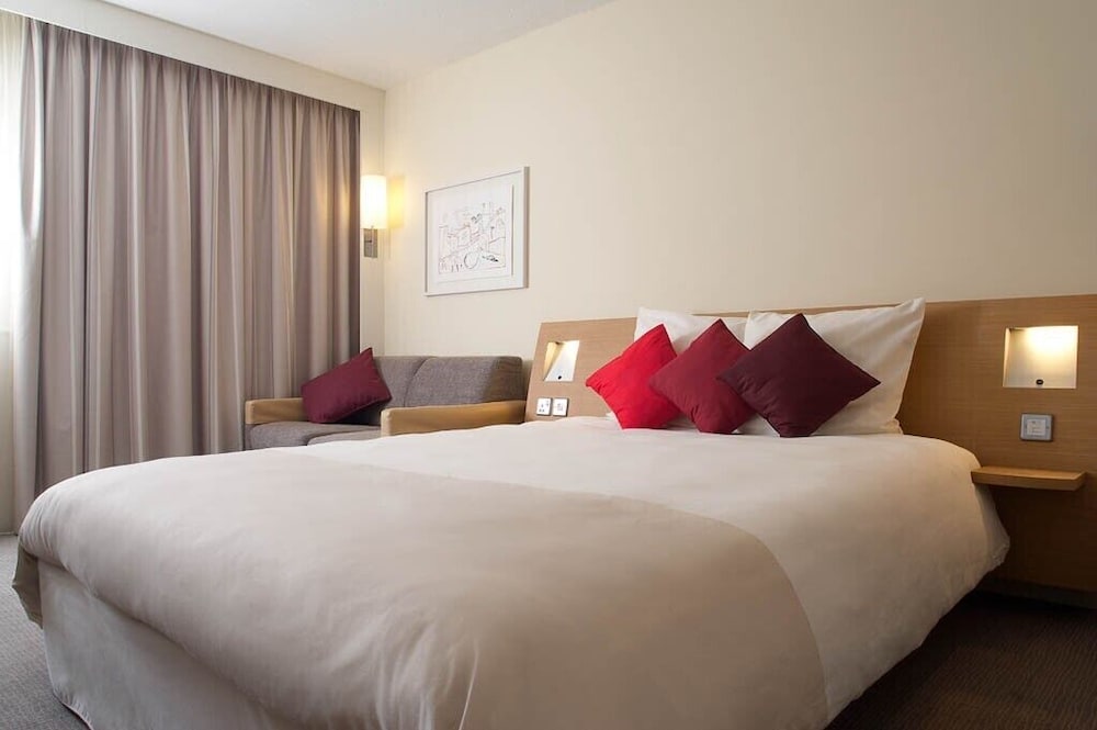 Novotel Sheffield Centre 10/76