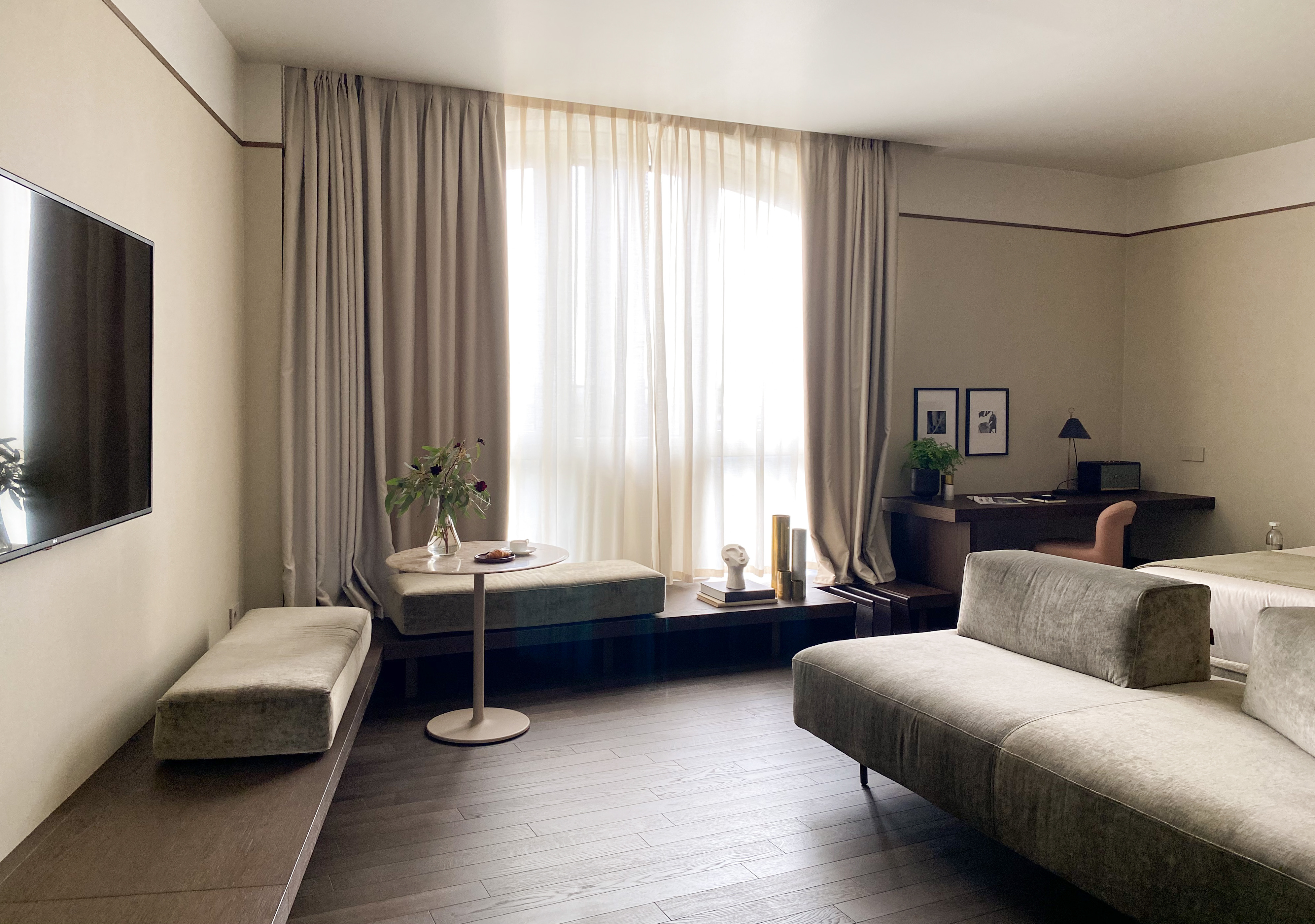 جناح، Litta Palace 4/5
