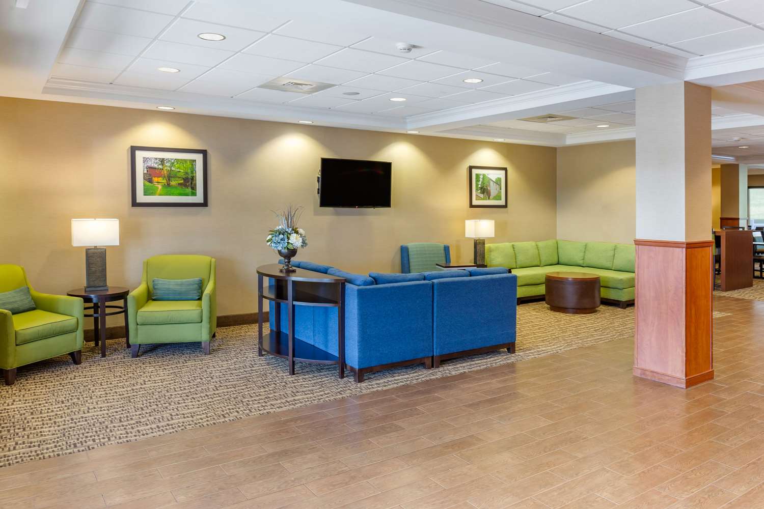 Comfort Suites Lancaster Amish Country 34/40