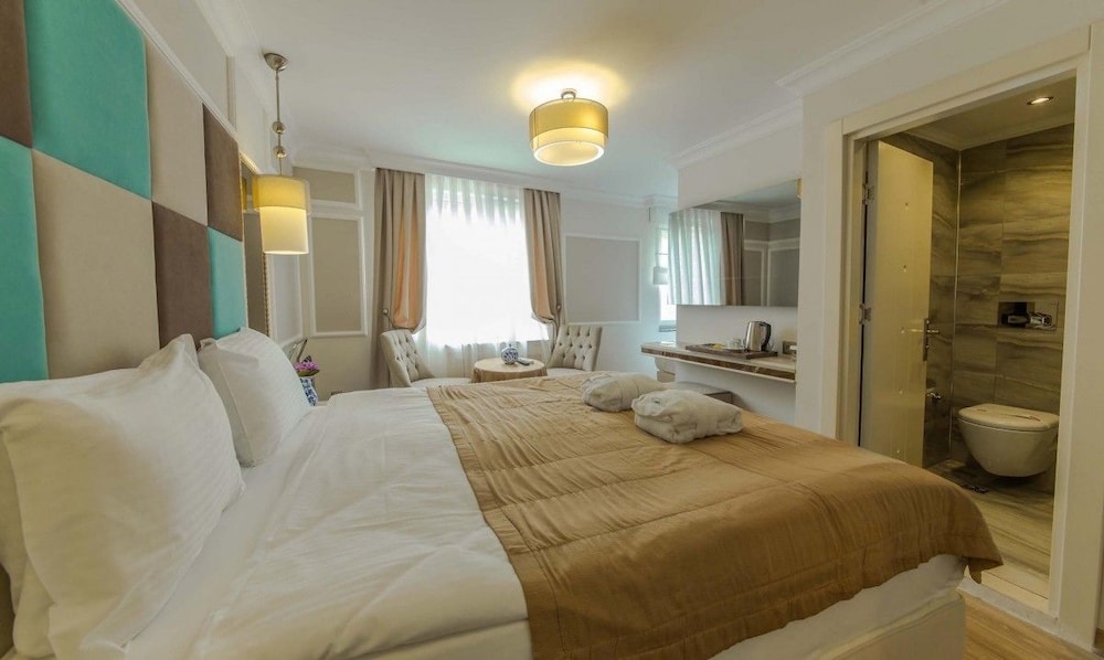 The Constantine Hotel 25/72