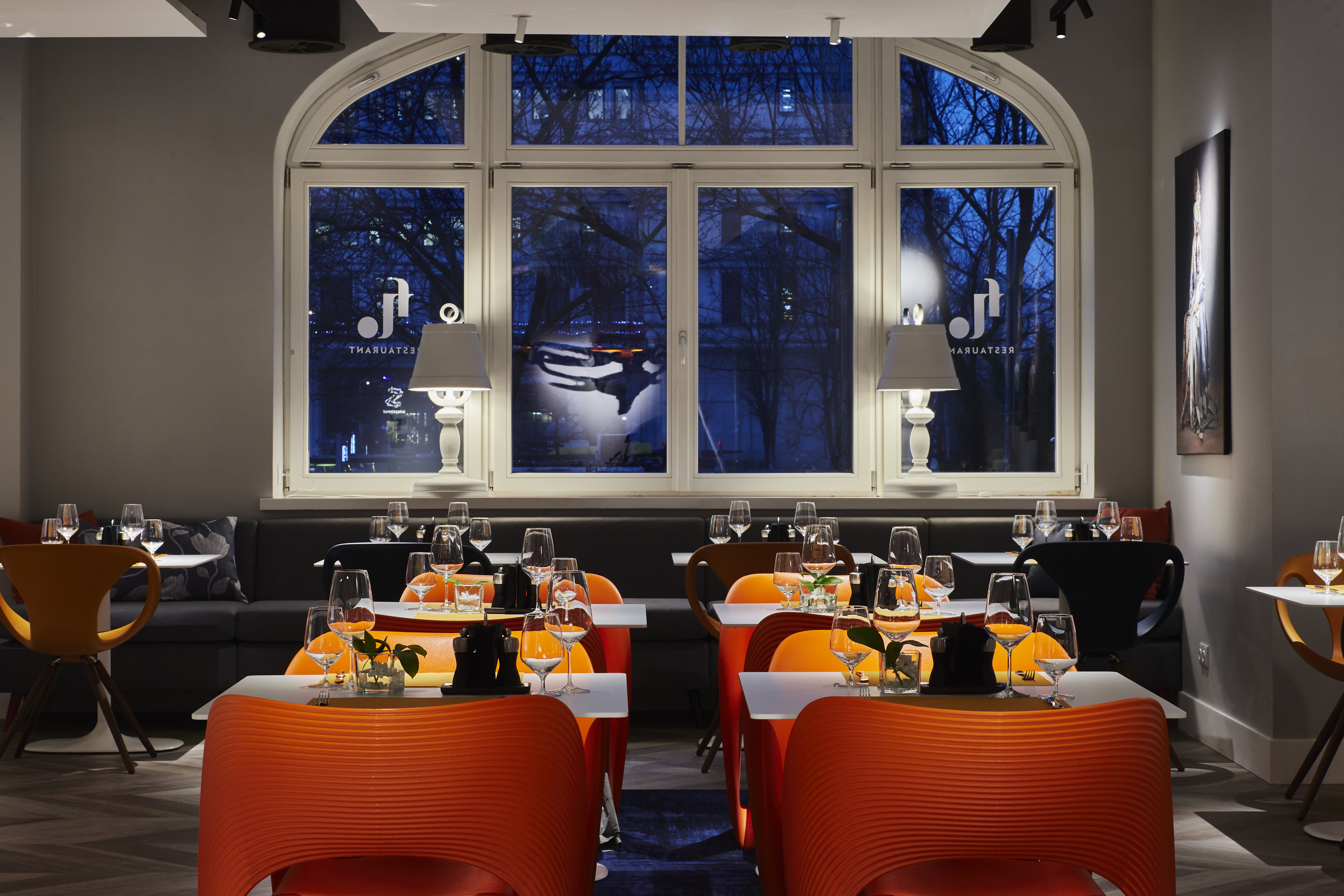 HOTEL INDIGO WARSAW - NOWY SWIAT 59/79
