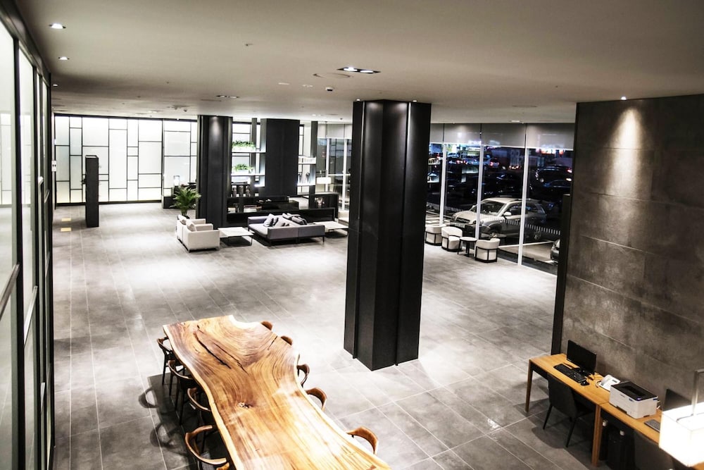 Sky View Hotel 37/56
