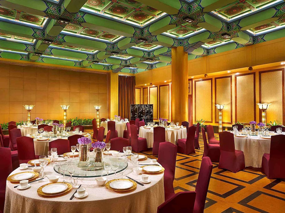 Grand Mercure On Renmin Square 49/64