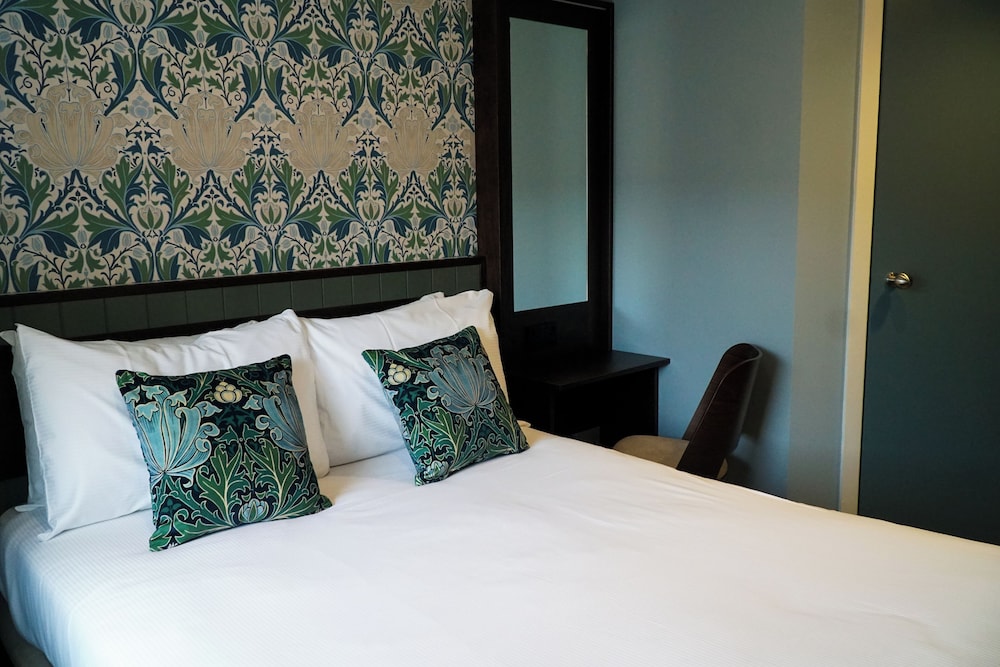 COMFORT, DOUBLE BED