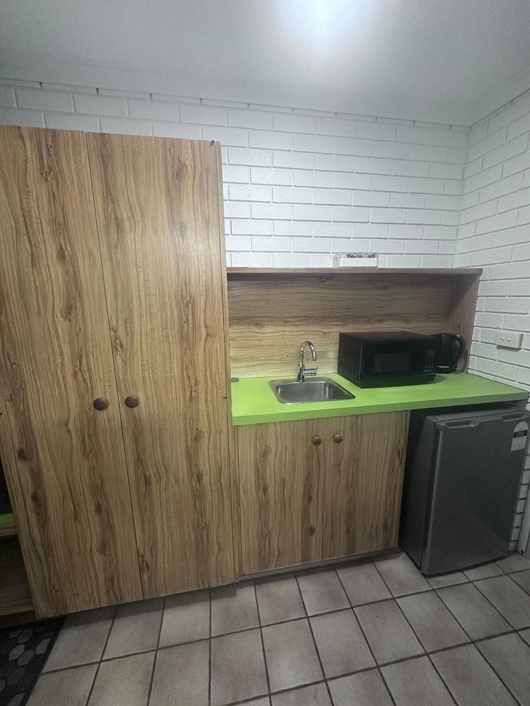 Albury Garden Court Motel 5/50