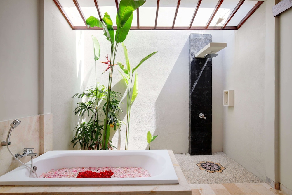 Lumbini Villas And Spa 70/70