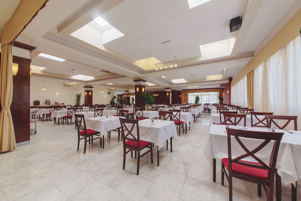 Hotel Montenegro Beach Resort 63/81