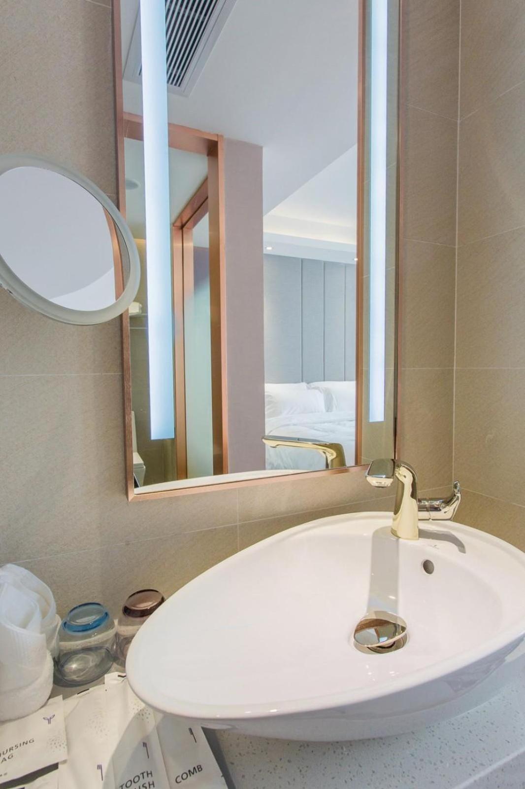 Lavande Hotel (Yingde Yingzhou Avenue) 43/46