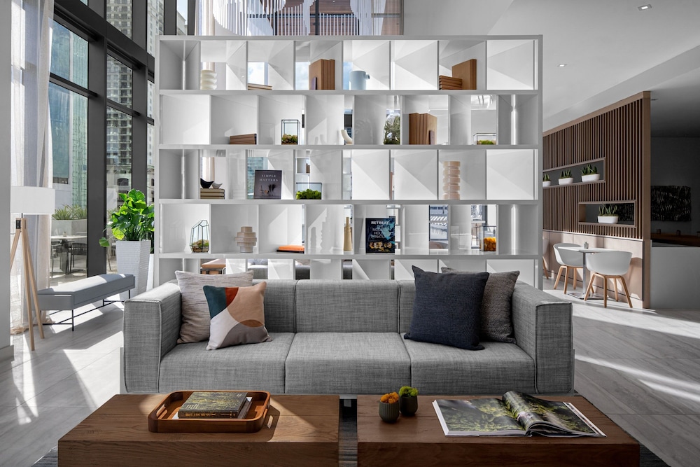 Element Miami Brickell 20/40