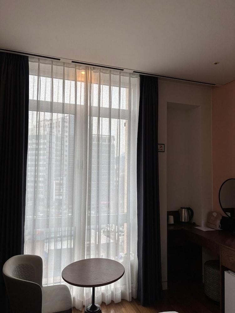 غرفة قياسية بسرير مزدوج، Le Seoul Hotel 7/7
