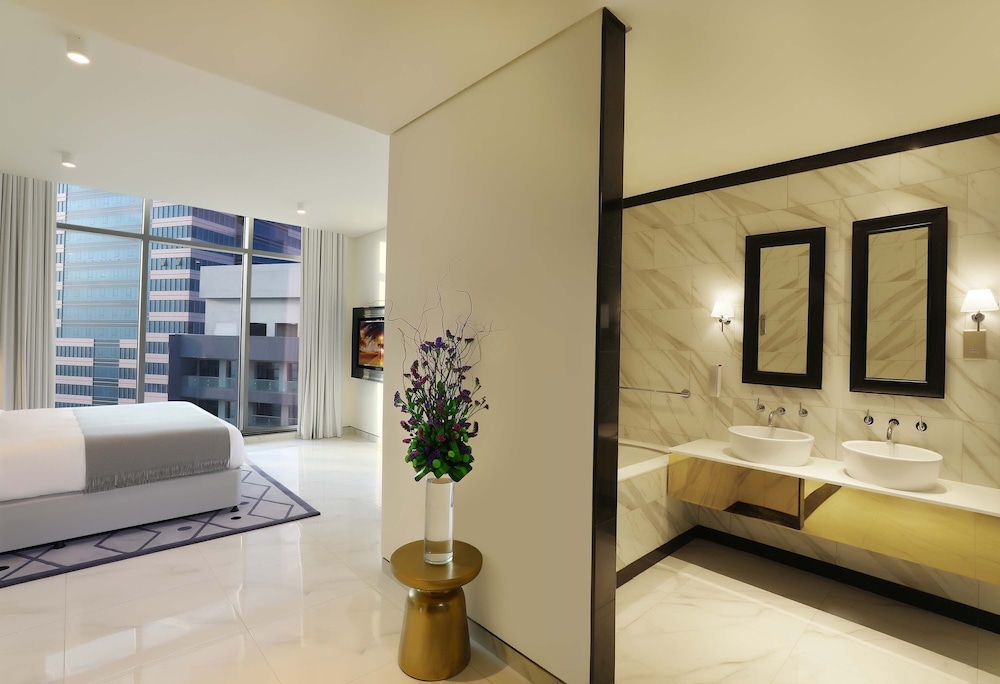 Millennium Atria Business Bay 33/93
