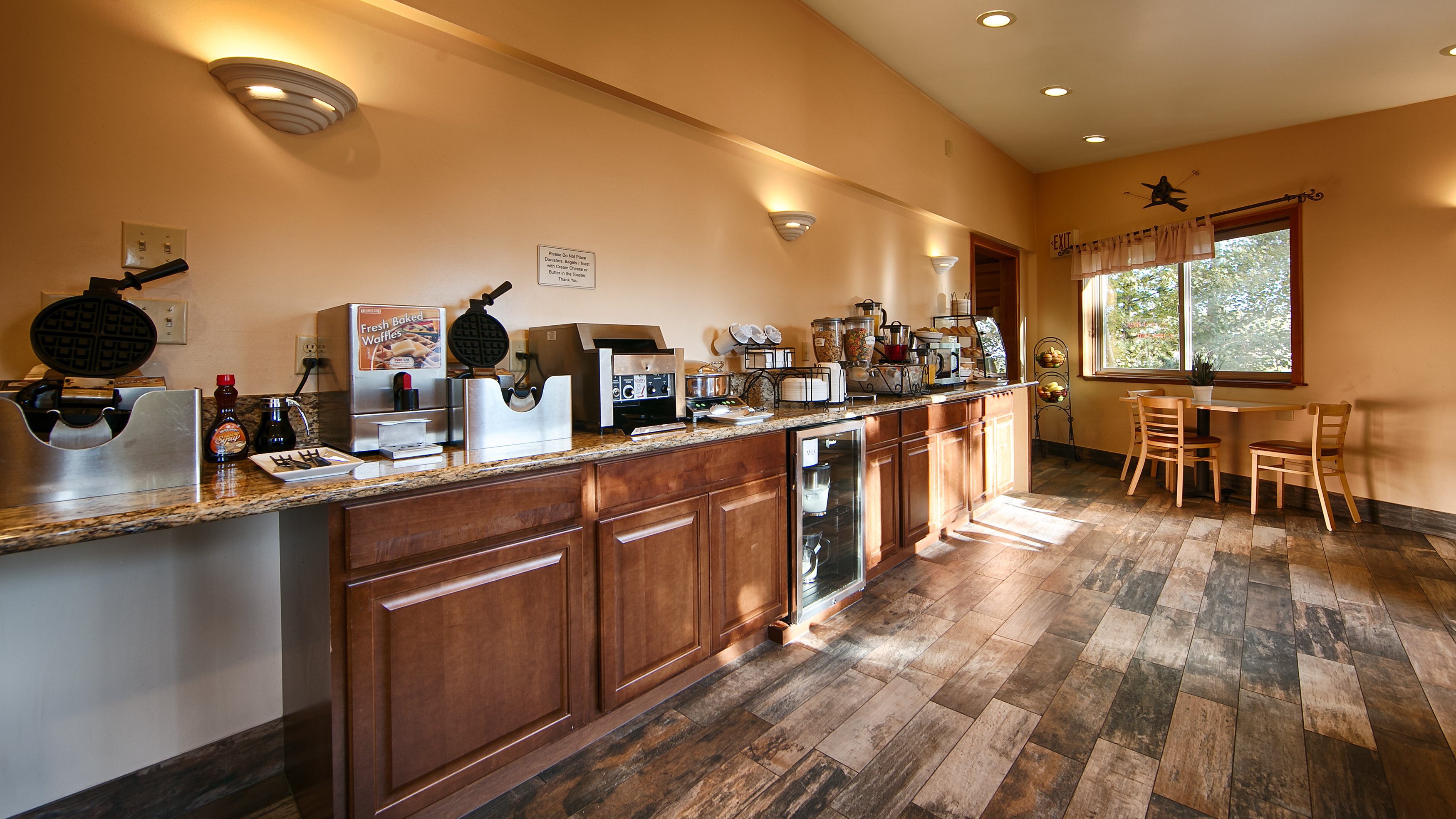 Best Western Ptarmigan Lodge 7/72