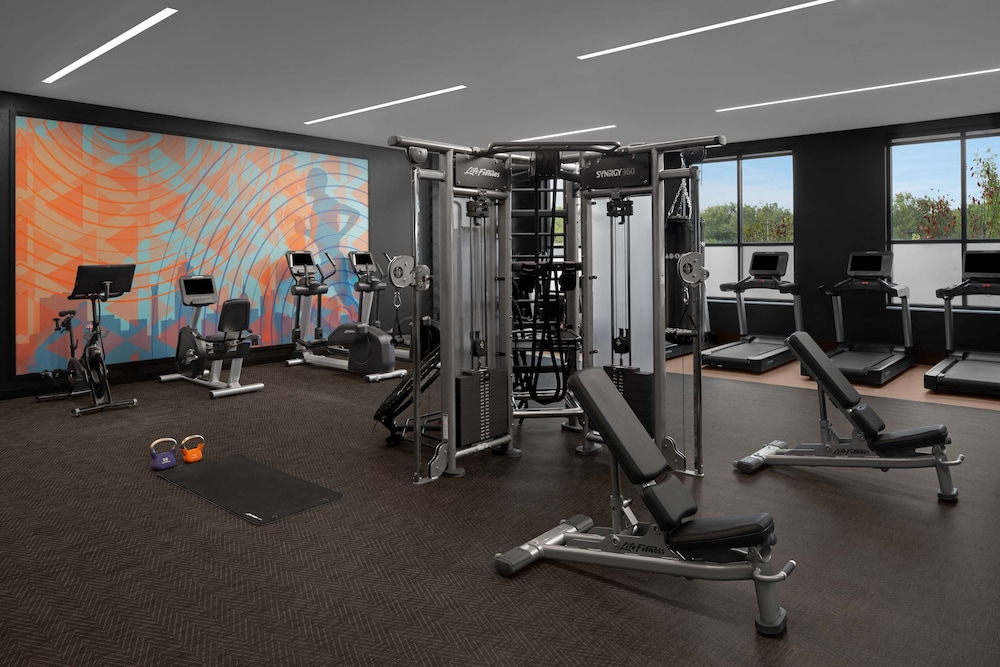 Hyatt House Lansing University Area 24/49