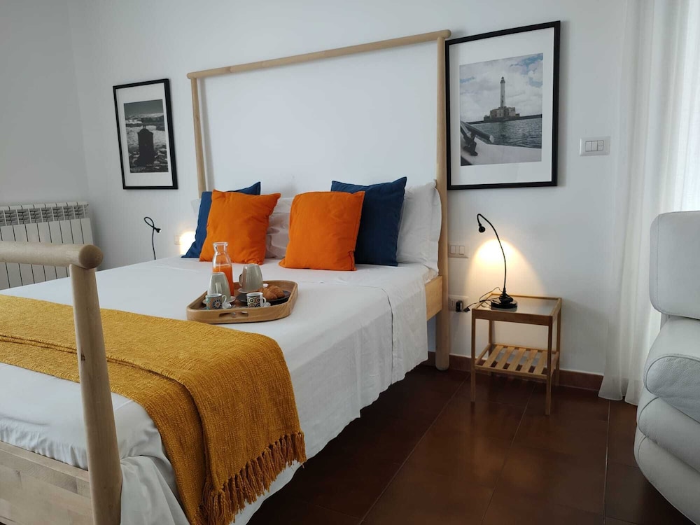 1 BEDROOM, TOWER, DELUXE, PRIVATE BATHROOM