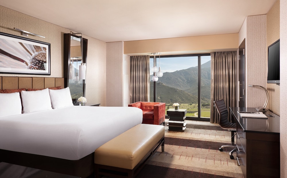 Resort, King Bed, Smoking