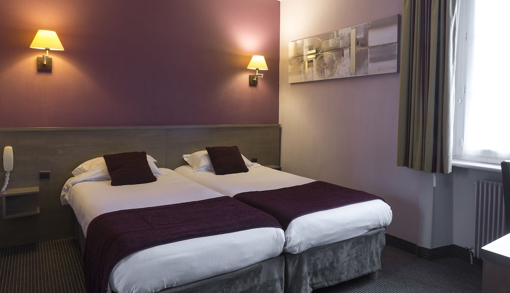Brit Hotel Le Surcouf 21/42